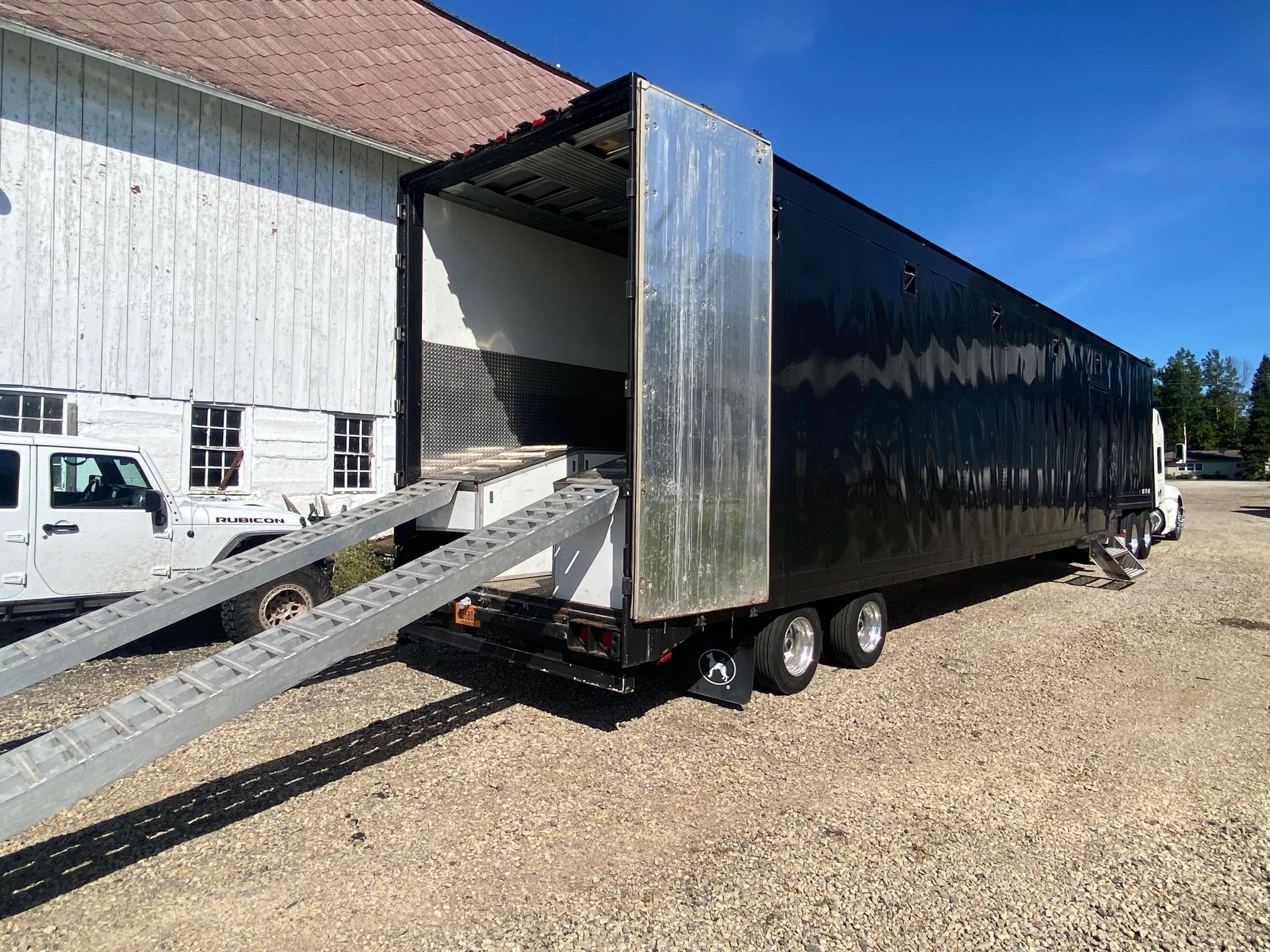 1995 GREAT DANE Race